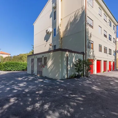 Pontelagoscuro Huge & Residential *