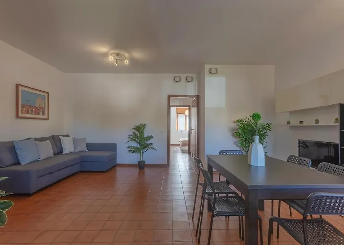 Guesthost - Pontelagoscuro Huge & Residential Appartement Ferrara